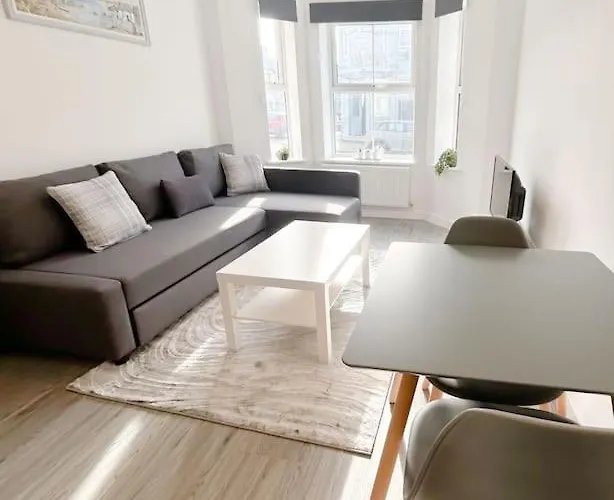 Wellington Road Apartment 1