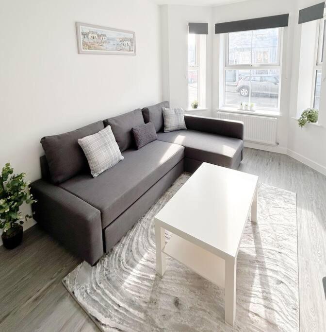 Wellington Road 1 Apartment *